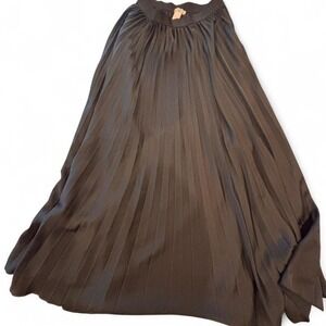 H &‎ M black pleated maxi skirt #maxiskirt Super soft and stylish